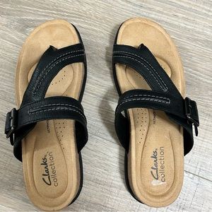 NWOT Clarks leather sandals